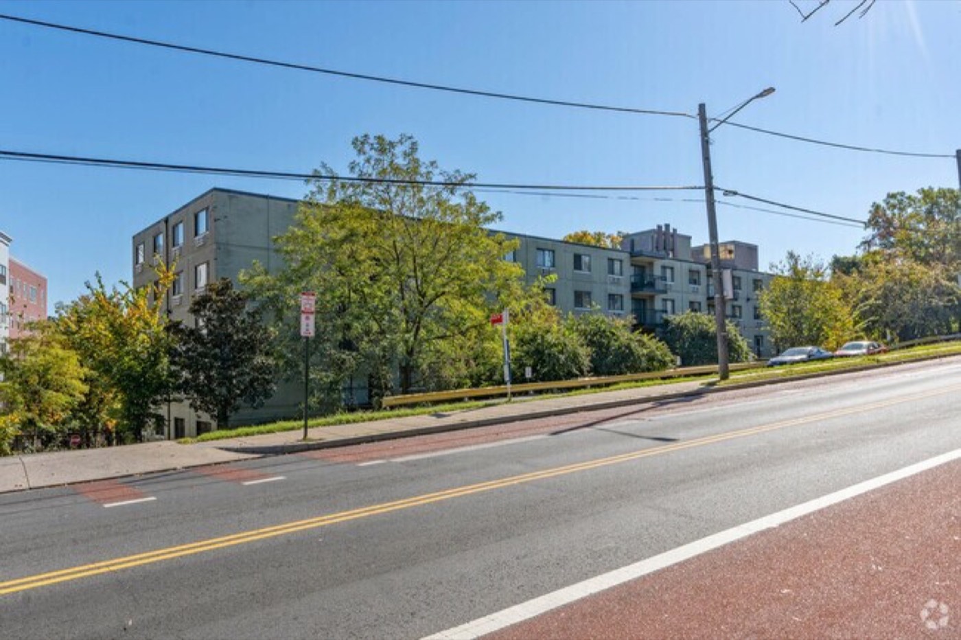 Parkway House seen from Martin Luther King Jr Avenue